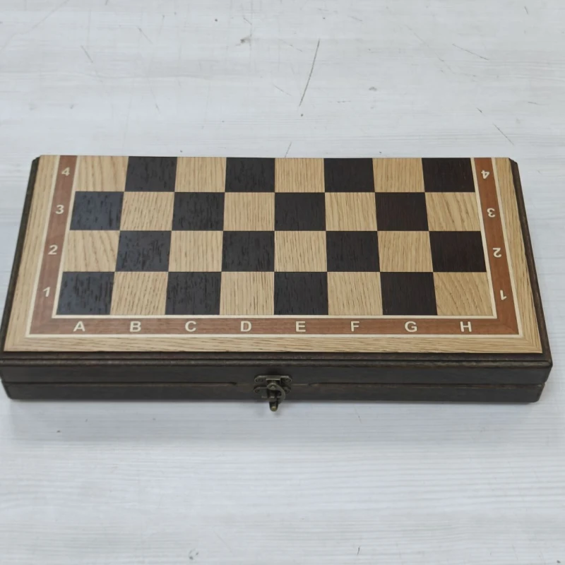 Шахматная доска складная Турнирная из дуба 40 см без фигур