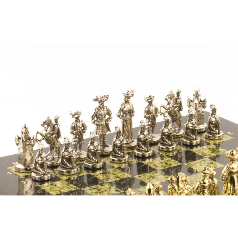Шахматы эксклюзивные "Средневековье" доска 44х44 см змеевик