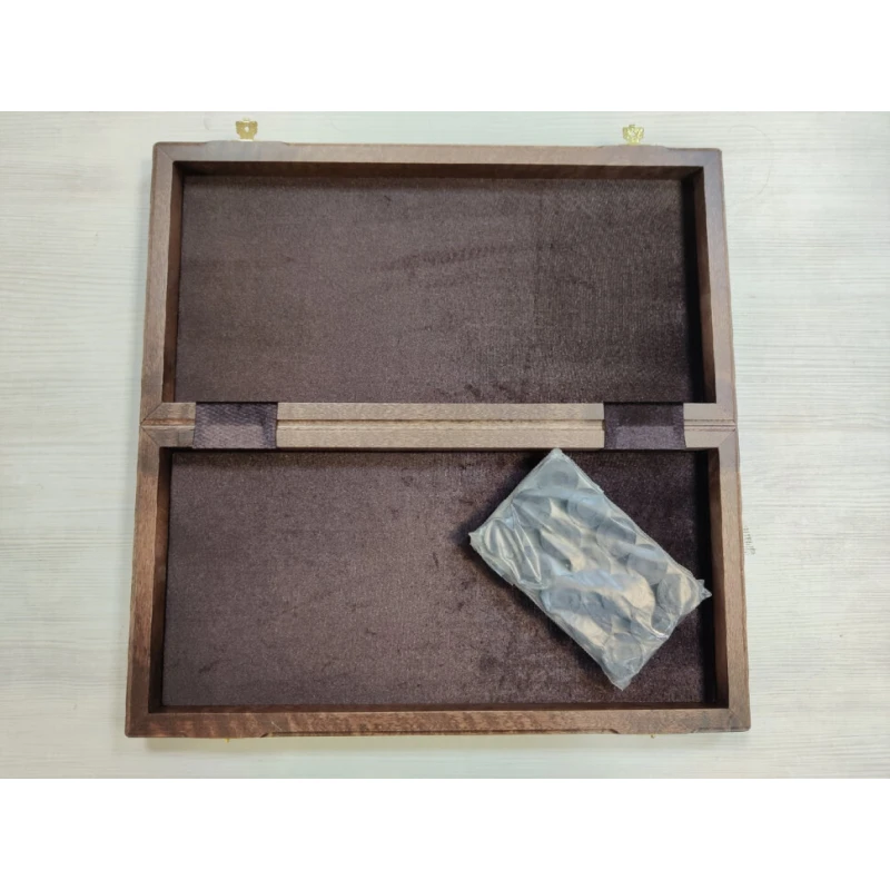 Шашки подарочные 64 клетки из ореха и бука