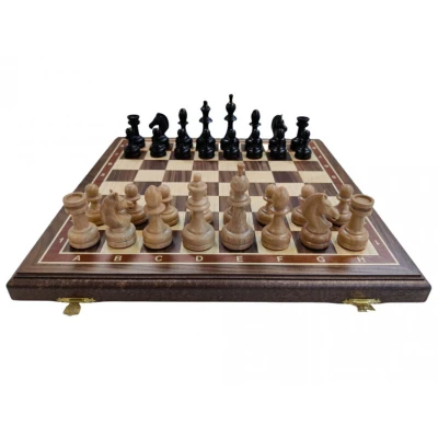 Шахматы подарочные из ореха и бука, фигуры с утяжелением, до